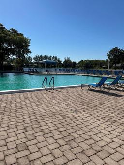 Picture of 3760 Inverrary Dr # 2R, Lauderhill, FL 33319