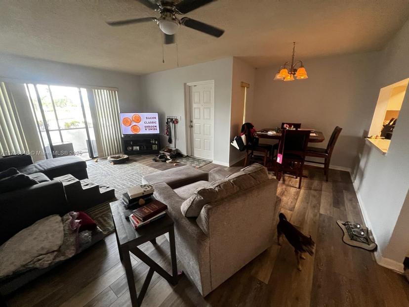 Picture of 1118 Green Pine Blvd # B1, West Palm Beach FL 33409