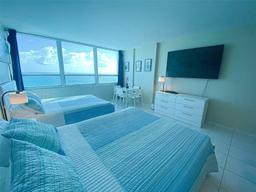 Picture of 5445 Collins Av # 1425, Miami Beach, FL 33140