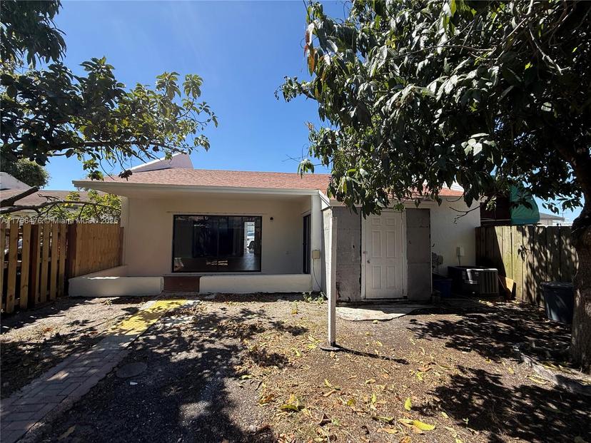 Picture of 19773 NW 52Nd Pl # 19773, Miami Gardens FL 33055