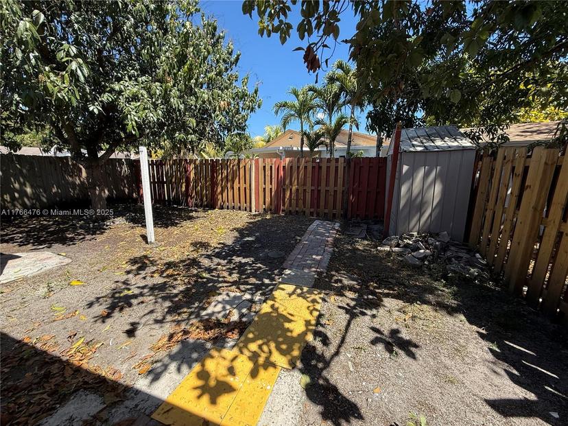 Picture of 19773 NW 52Nd Pl # 19773, Miami Gardens FL 33055