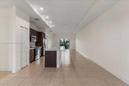 Picture of 8031 NW 104Th Ave # 31, Doral, FL 33178