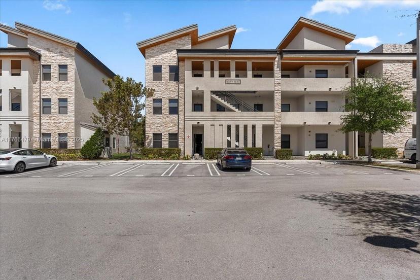 Picture of 8031 NW 104Th Ave # 31, Doral FL 33178