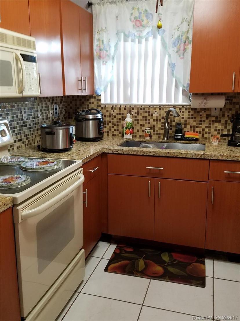 Picture of 6275 W 24Th Ave # 4, Hialeah FL 33016