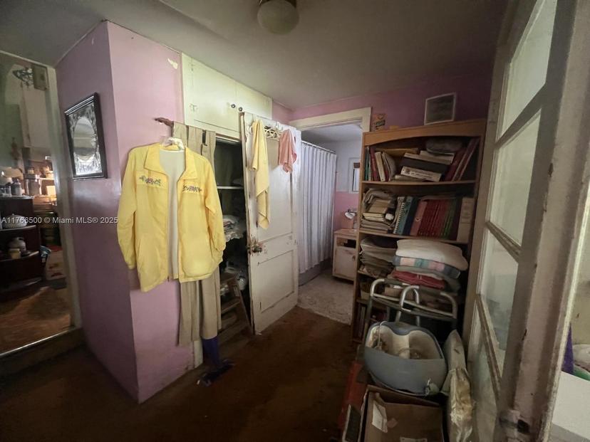 Picture of 559 NW 2Nd St, Florida City FL 33034