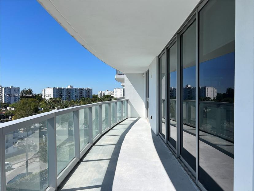 Picture of 13800 Highland Dr # 601, North Miami Beach FL 33181