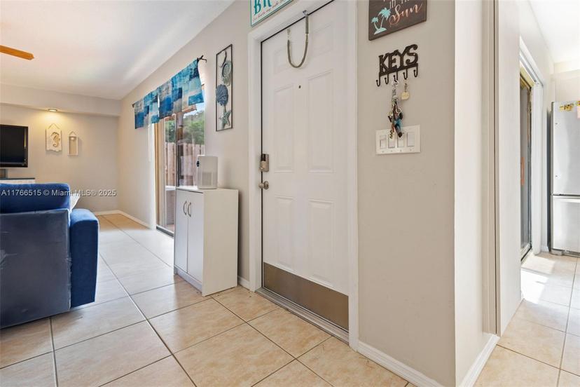 Picture of 9927 NW 6Th Ct, Plantation FL 33324