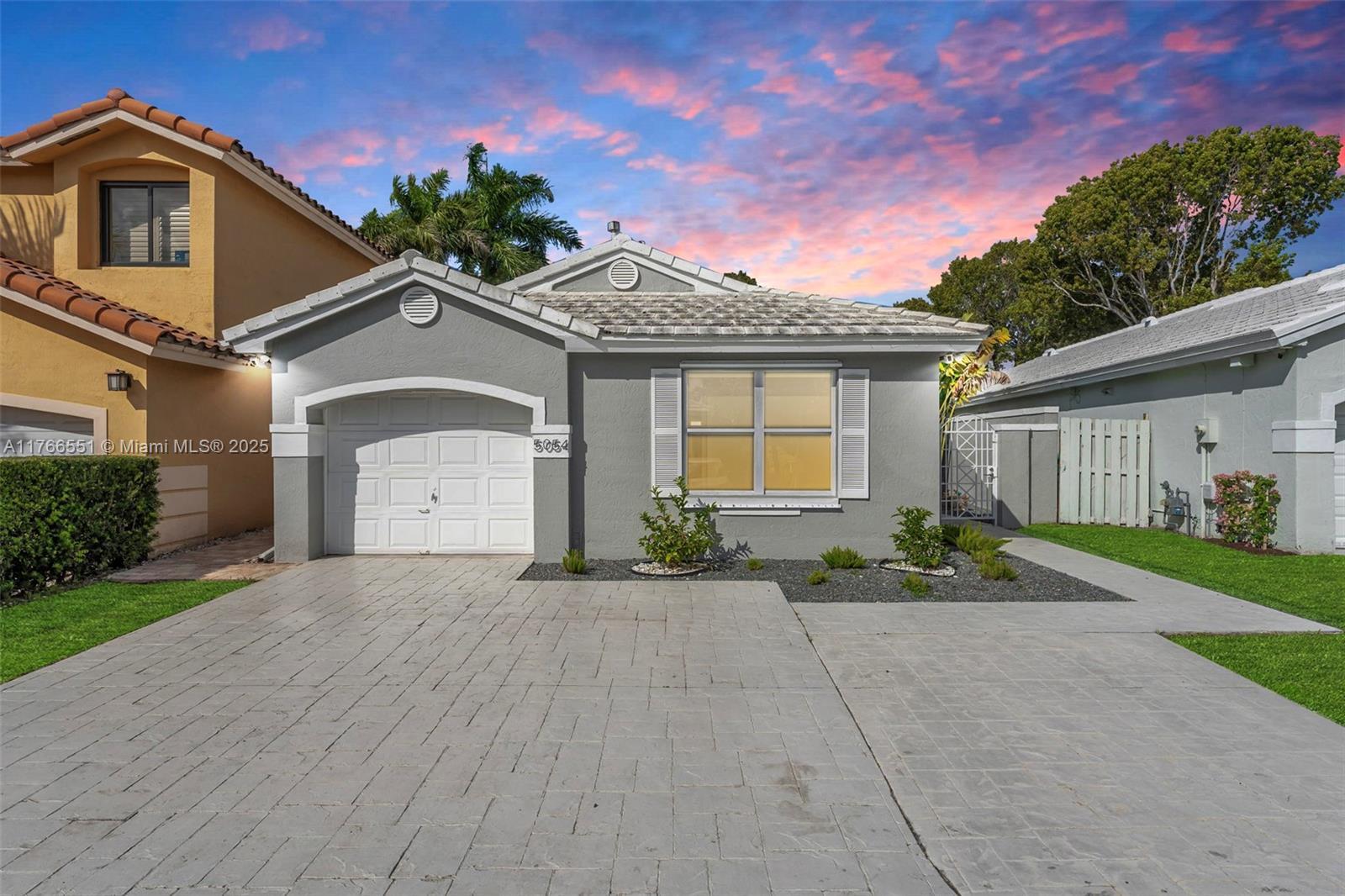 Picture of 5054 SW 154Th Pl, Miami, FL 33185
