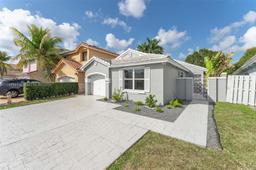 Picture of 5054 SW 154Th Pl, Miami, FL 33185