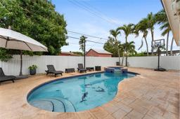 Picture of 6035 NW 110Th St, Hialeah, FL 33012