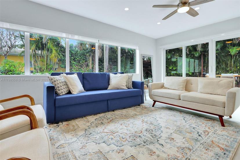 Picture of 646 NE 114Th St, Biscayne Park FL 33161