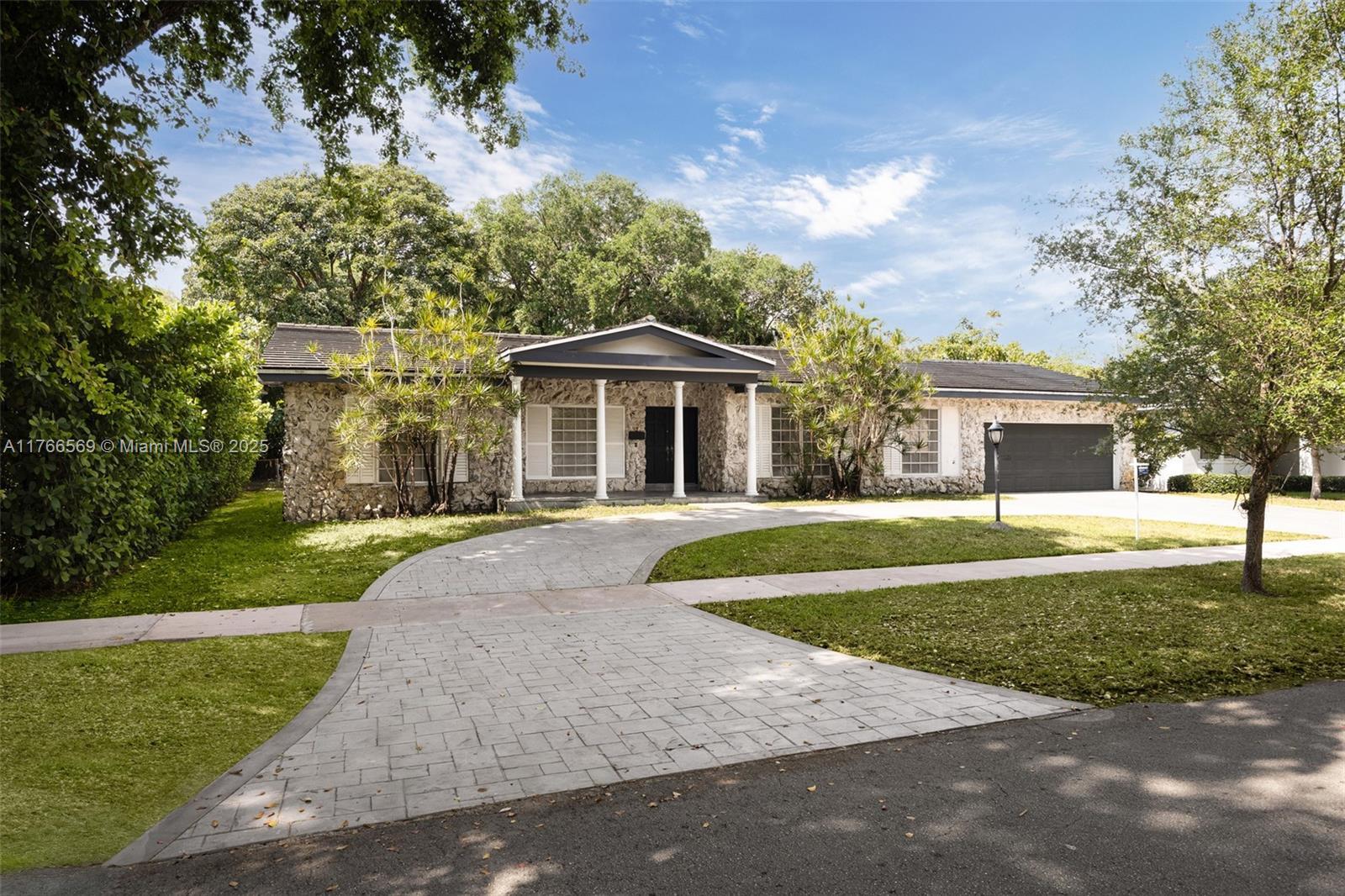 Picture of 5530 Sardinia St, Coral Gables, FL 33146