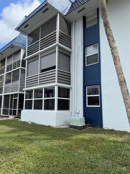 Picture of 3180 Holiday Springs Blvd # 112, Margate, FL 33063