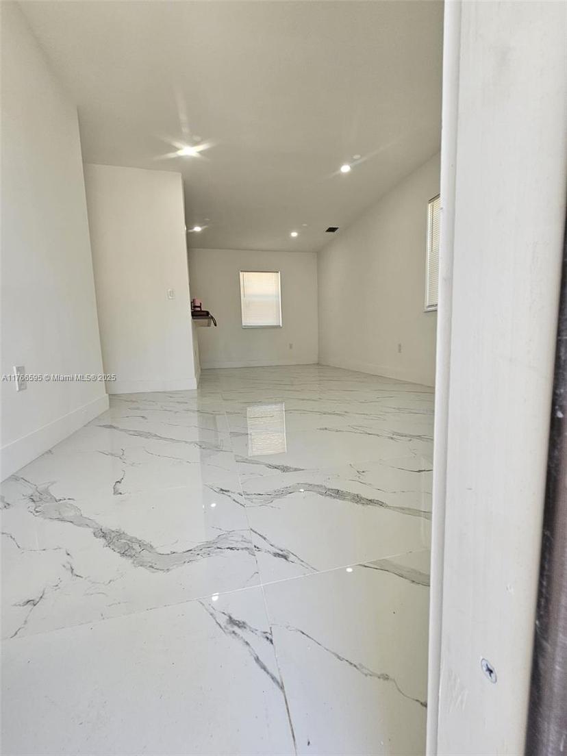 Picture of 19120 NW 7Th Ave, Miami Gardens FL 33169