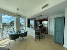 Picture of 7270 SW 88Th St # B203, Miami, FL 33156