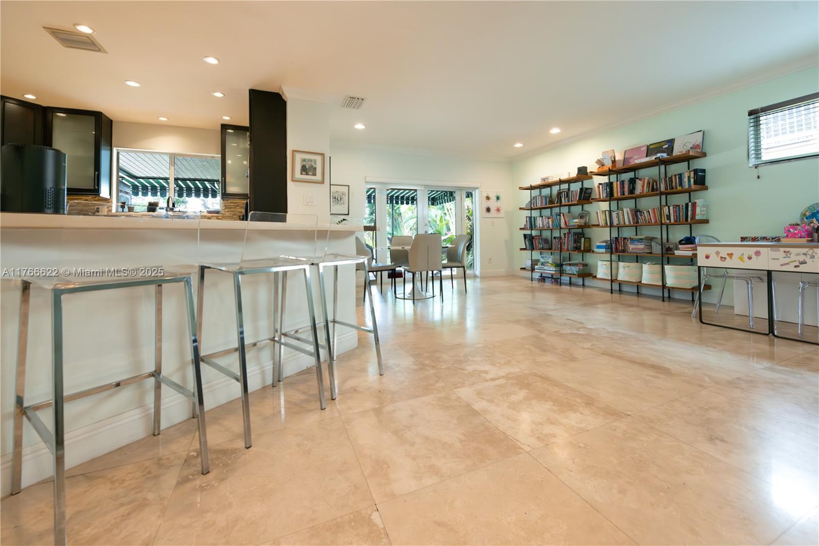 Picture of 2340 NE 201St St, Miami, FL 33180