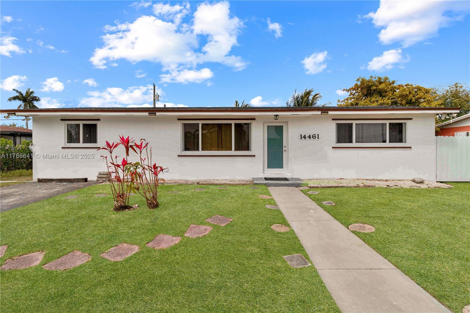 Picture of 14461 SW 285Th St, Homestead, FL 33033