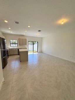 Picture of 675 NW 6Th Ter, Florida City, FL 33034
