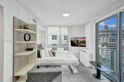 Picture of 227 NE 2Nd St # 1809, Miami, FL 33132