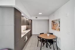 Picture of 227 NE 2Nd St # 1809, Miami, FL 33132