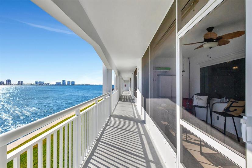Picture of 100 Shore Court # 207, North Palm Beach FL 33408