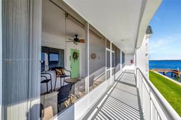 Picture of 100 Shore Court # 207, North Palm Beach, FL 33408