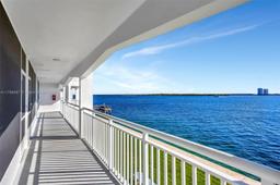 Picture of 100 Shore Court # 207, North Palm Beach, FL 33408