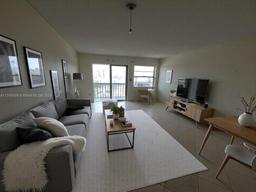 Picture of 7620 Carlyle Ave # 805, Miami Beach, FL 33141