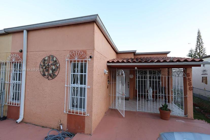 Picture of 6566 W 2Nd Ct # 18, Hialeah FL 33012