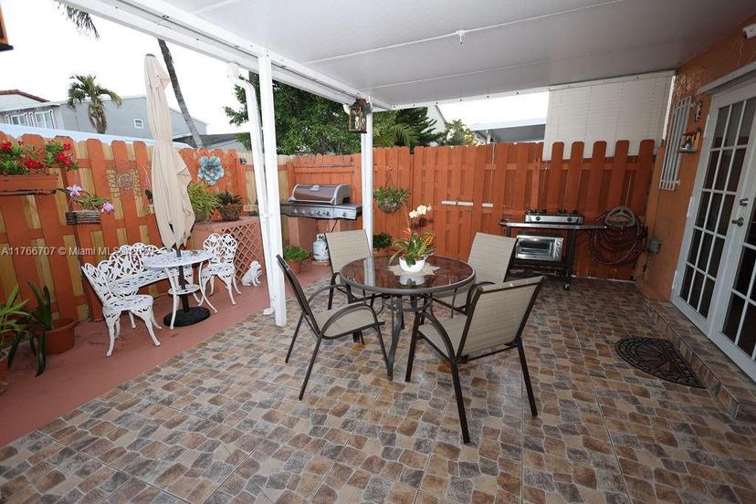 Picture of 6566 W 2Nd Ct # 18, Hialeah FL 33012