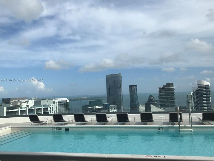 Picture of 45 SW 9Th St # 2905, Miami FL 33130