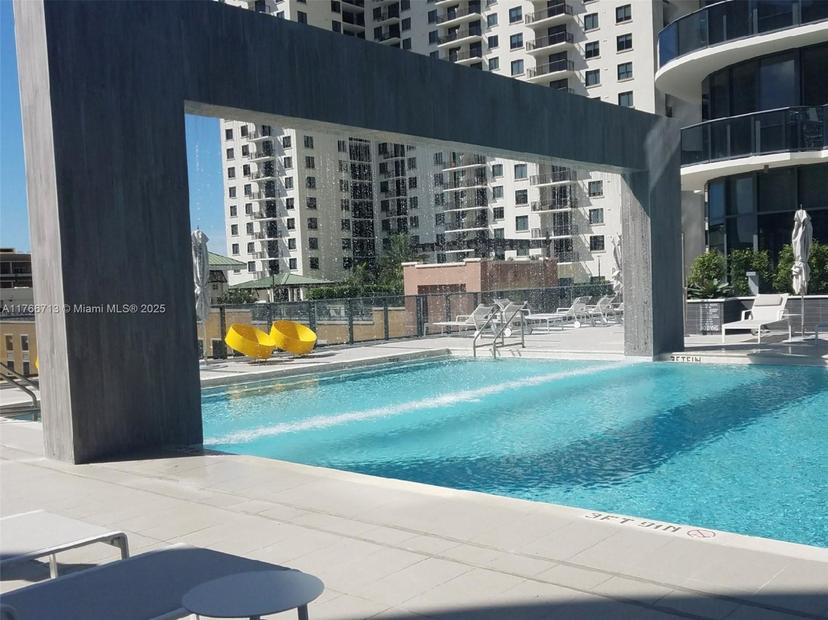 Picture of 45 SW 9Th St # 2905, Miami FL 33130