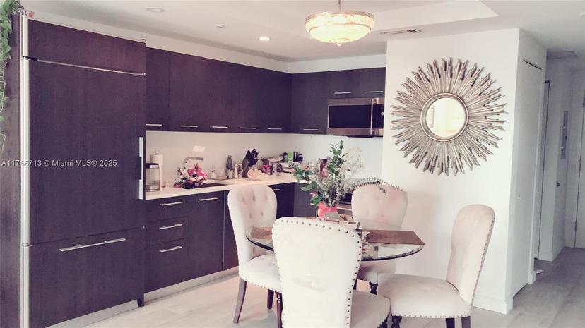 Picture of 45 SW 9Th St # 2905, Miami FL 33130
