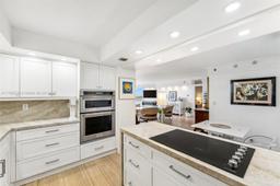 Picture of 4000 Towerside Ter, Miami, FL 33138