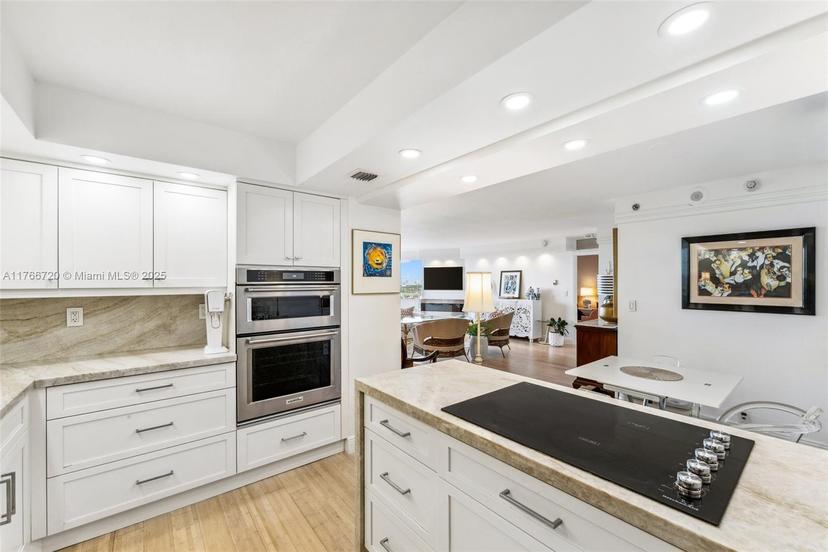 Picture of 4000 Towerside Ter, Miami, FL 33138