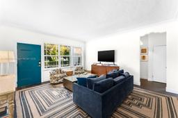 Picture of 696 NE 67Th St, Miami, FL 33138