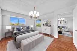 Picture of 1200 SW 137Th Ave # 406E, Pembroke Pines, FL 33027