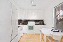 Picture of 2841 Somerset Dr # 215, Lauderdale Lakes, FL 33311