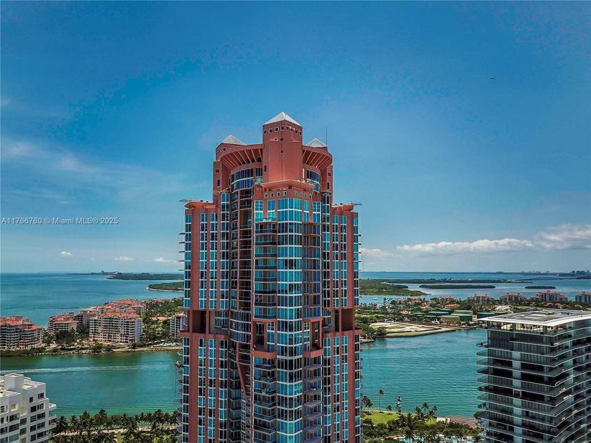 Picture of 300 S Pointe Dr # 2104, Miami Beach FL 33139