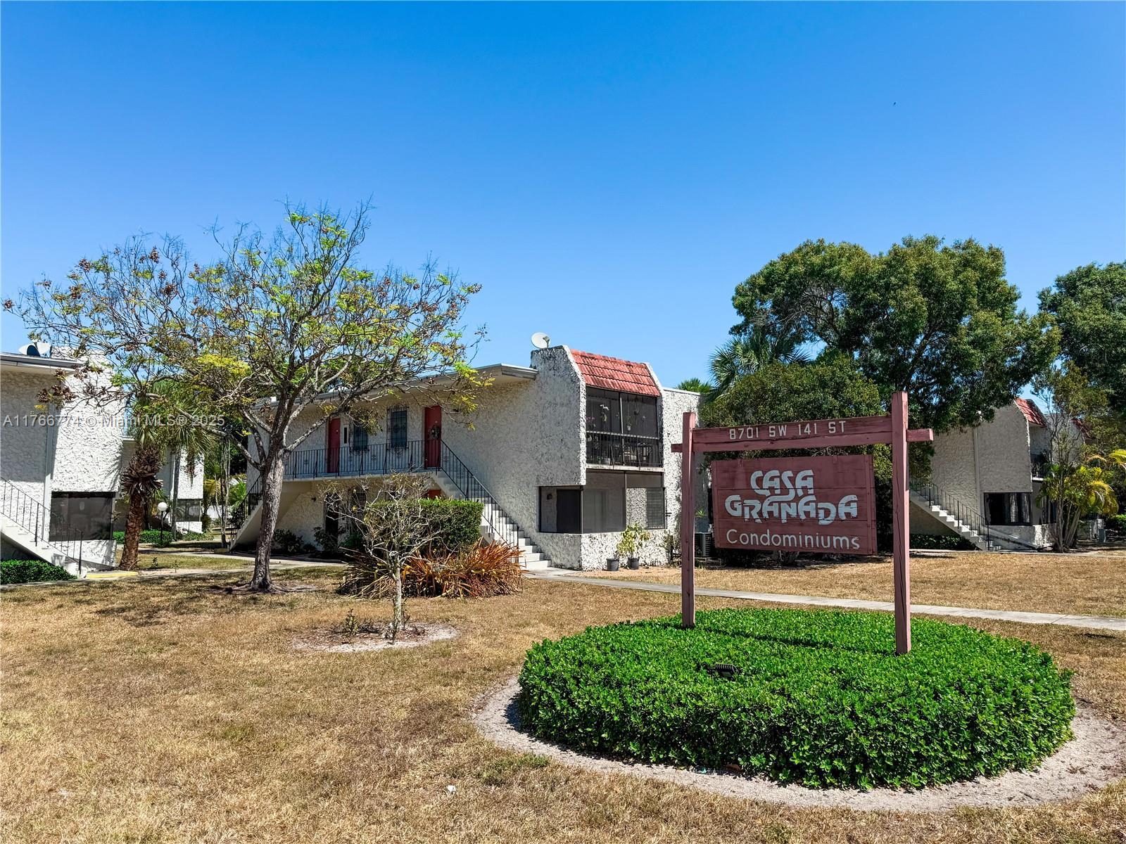 Picture of 8701 SW 141St St # E2, Palmetto Bay, FL 33176