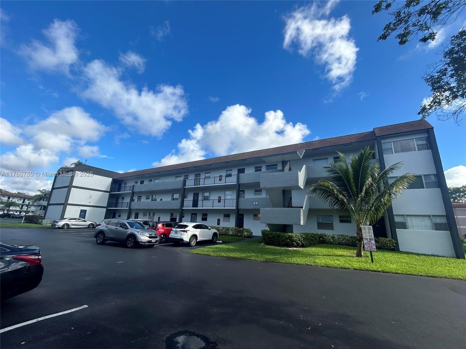Picture of 8330 Sands Point Blvd # N208, Tamarac, FL 33321