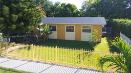 Picture of 17221 NW 52Nd Pl, Miami Gardens, FL 33055