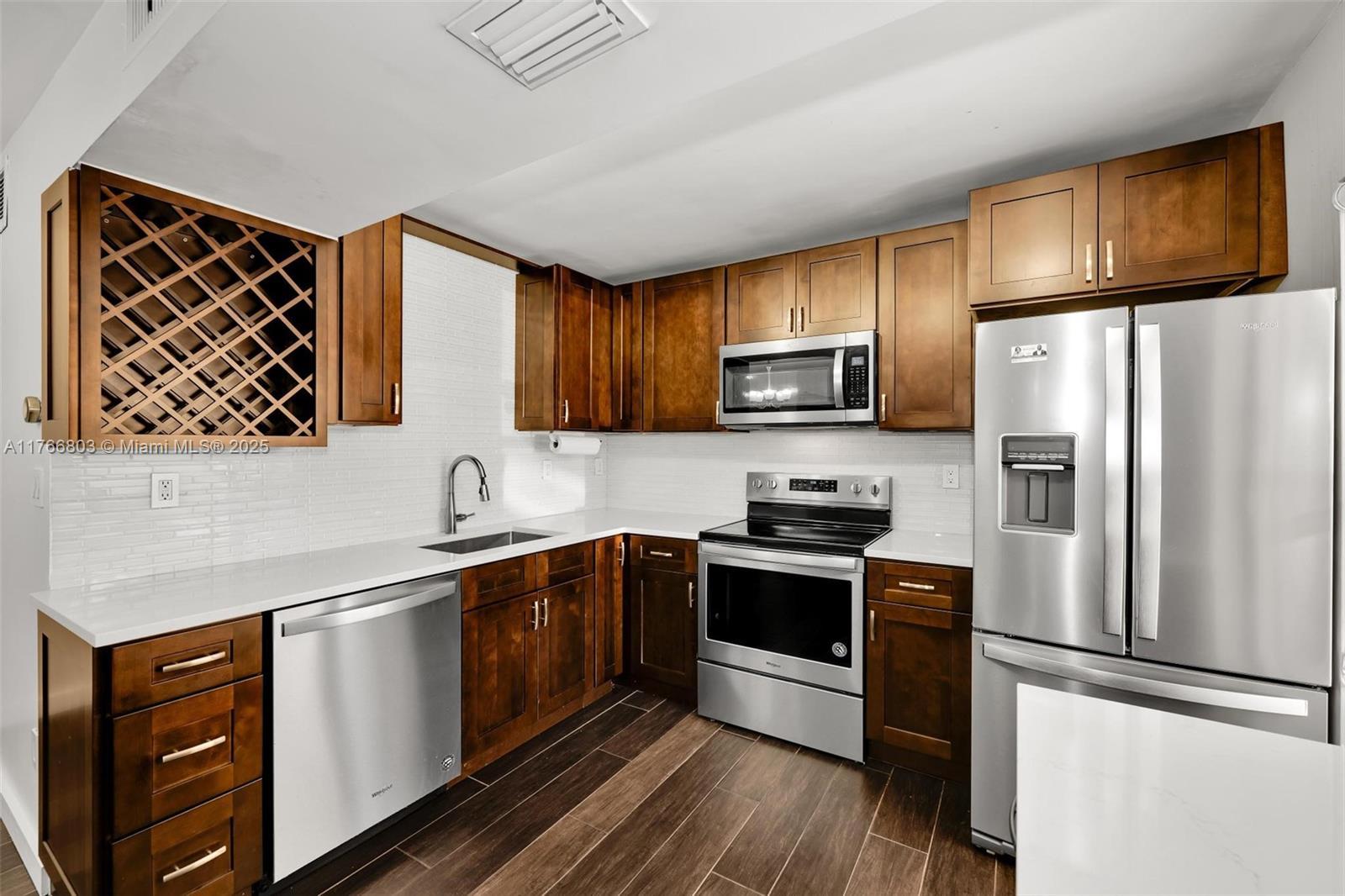 Picture of 1194 N Hiatus Rd # 1194, Pembroke Pines, FL 33026