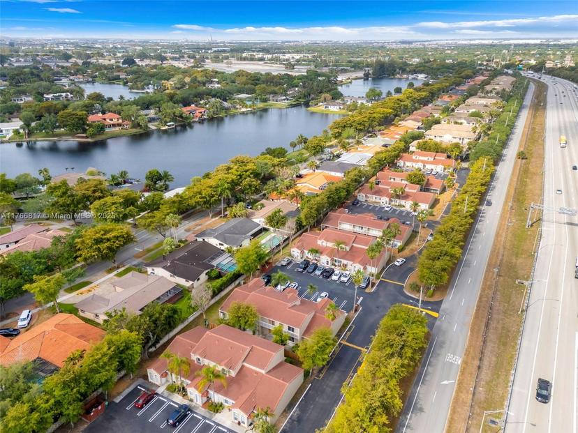 Picture of 6916 NW 166Th Terrace # 1204, Miami Lakes FL 33014