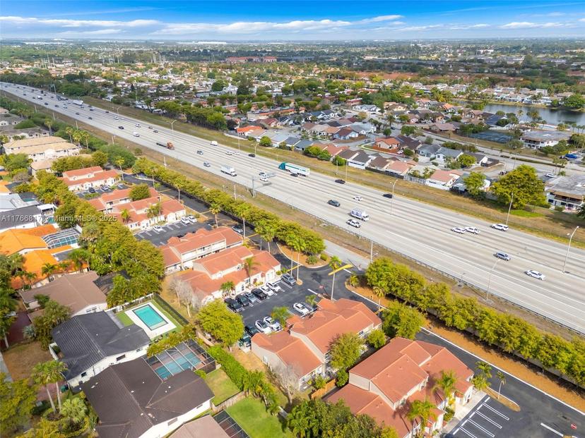 Picture of 6916 NW 166Th Terrace # 1204, Miami Lakes FL 33014