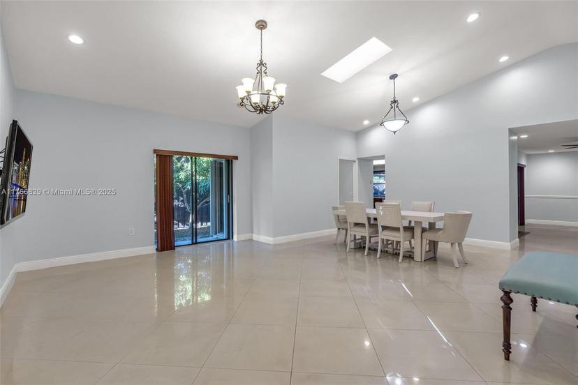 Picture of 17353 NW 62Nd Pl, Hialeah FL 33015