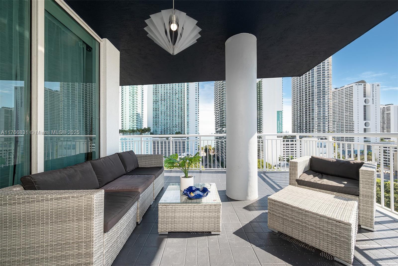 Picture of 275 NE 18Th St # 1207, Miami, FL 33132