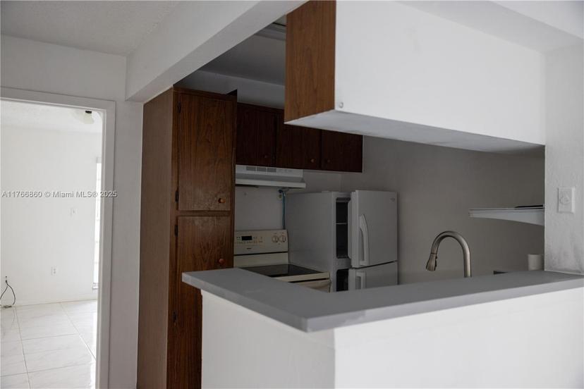 Picture of 10832 N Kendall Dr # U16, Miami FL 33176