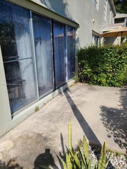 Picture of 5620 NW 59Th St # 6, Tamarac, FL 33319
