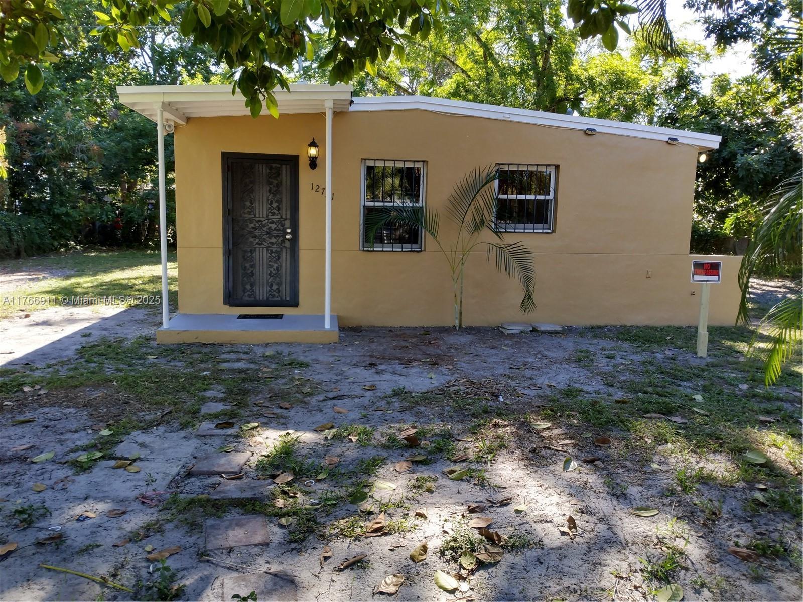 Picture of 12731 Bunker Dr, Miami, FL 33167